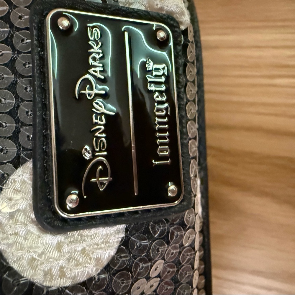 Disney Loungefly Black and White Sequin Bag - Picture 4 of 5